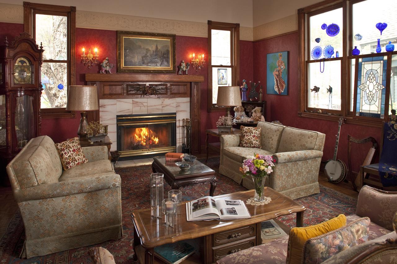 Cliff Cottage Inn ユリーカ・スプリングス エクステリア 写真
