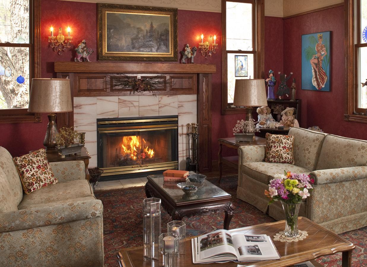 Cliff Cottage Inn ユリーカ・スプリングス エクステリア 写真